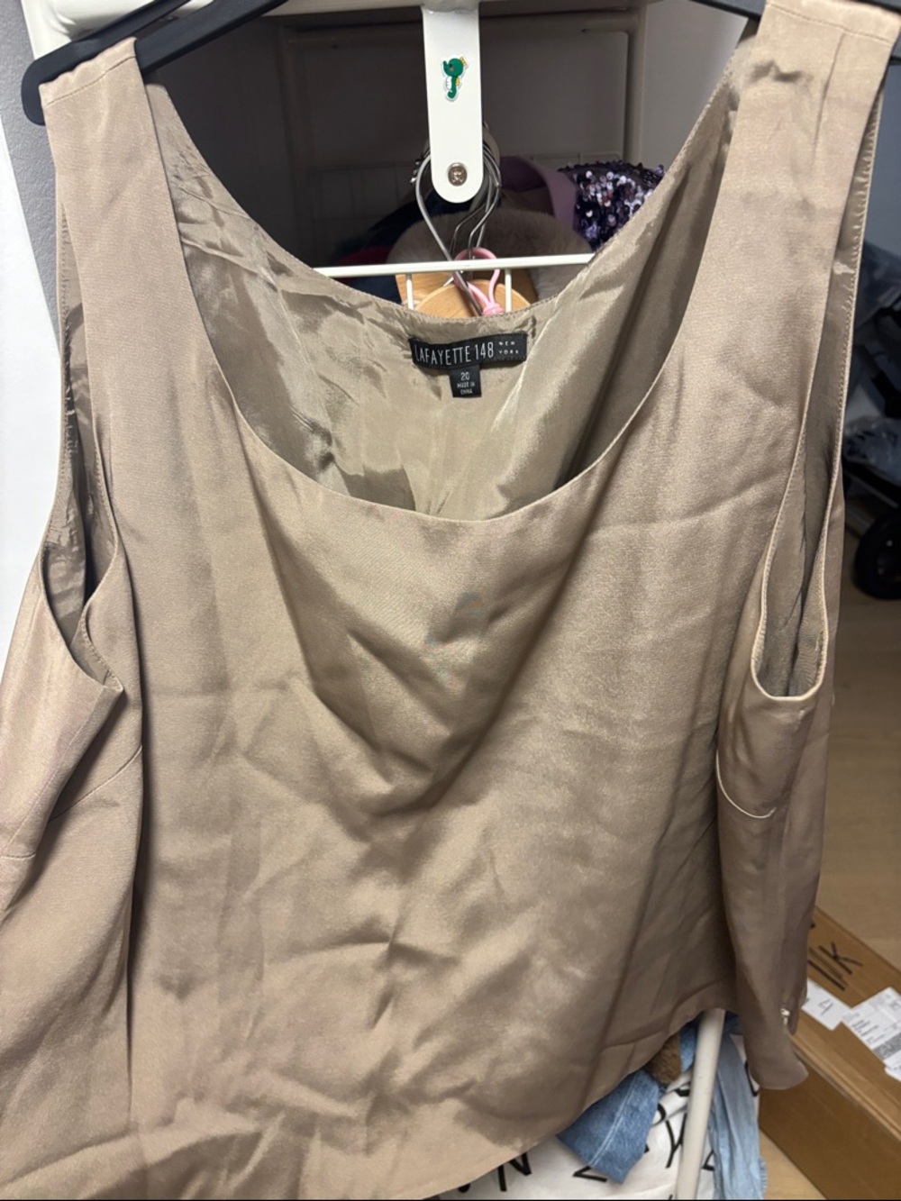 Lafayette 148 New York Taupe Silk Scoop Neck Camisole! Gorgeous! Size 20!